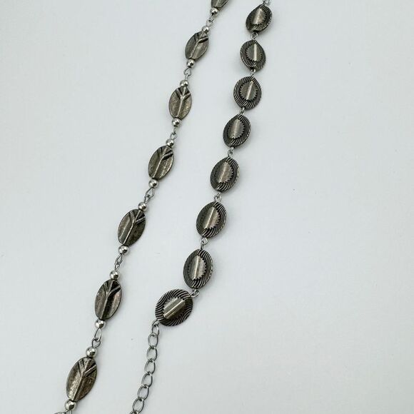 Vintage Two Southwestern Silver Tone Wave Bracelets Boho Chic Rustic Charm - Picture 6 of 8